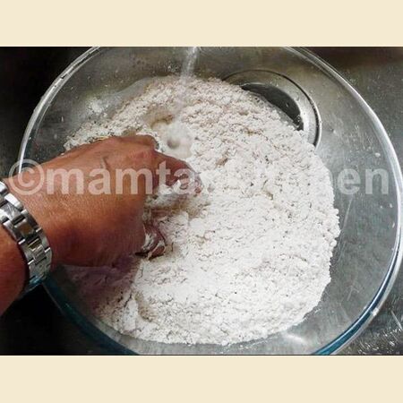Chapatti or Roti or Phulka 1, Indian Flat Bread 